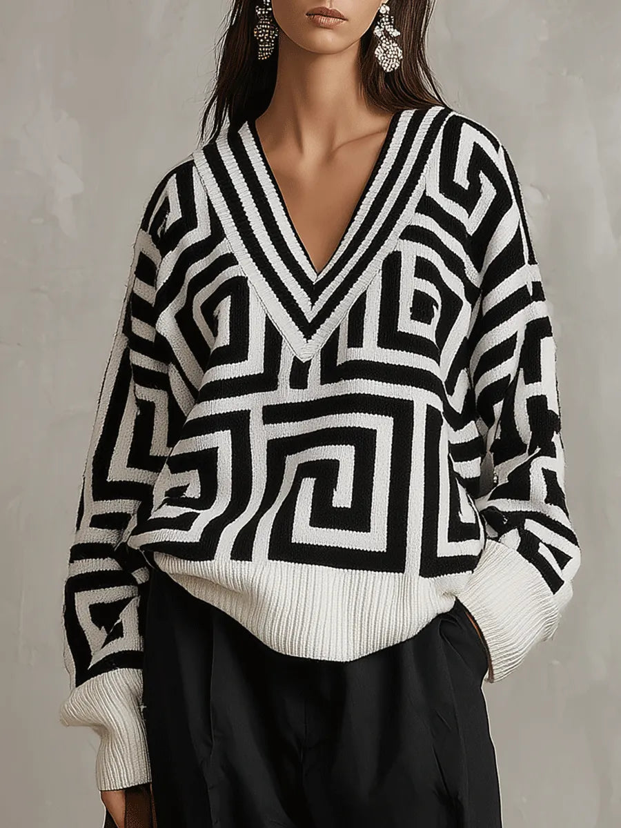 PETRITOLI - Maglione bianco jacquard oversize con scollo a V geometrico