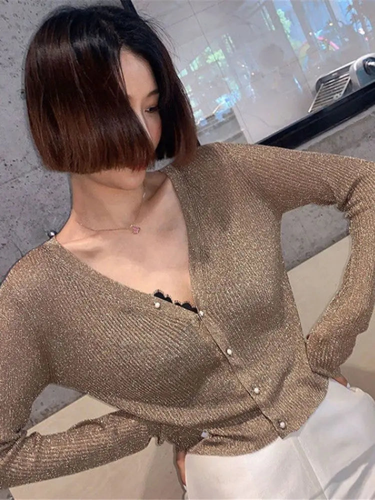 CAPALBIO - Cardigan sciancrato con scollo a V e bottoni perlati