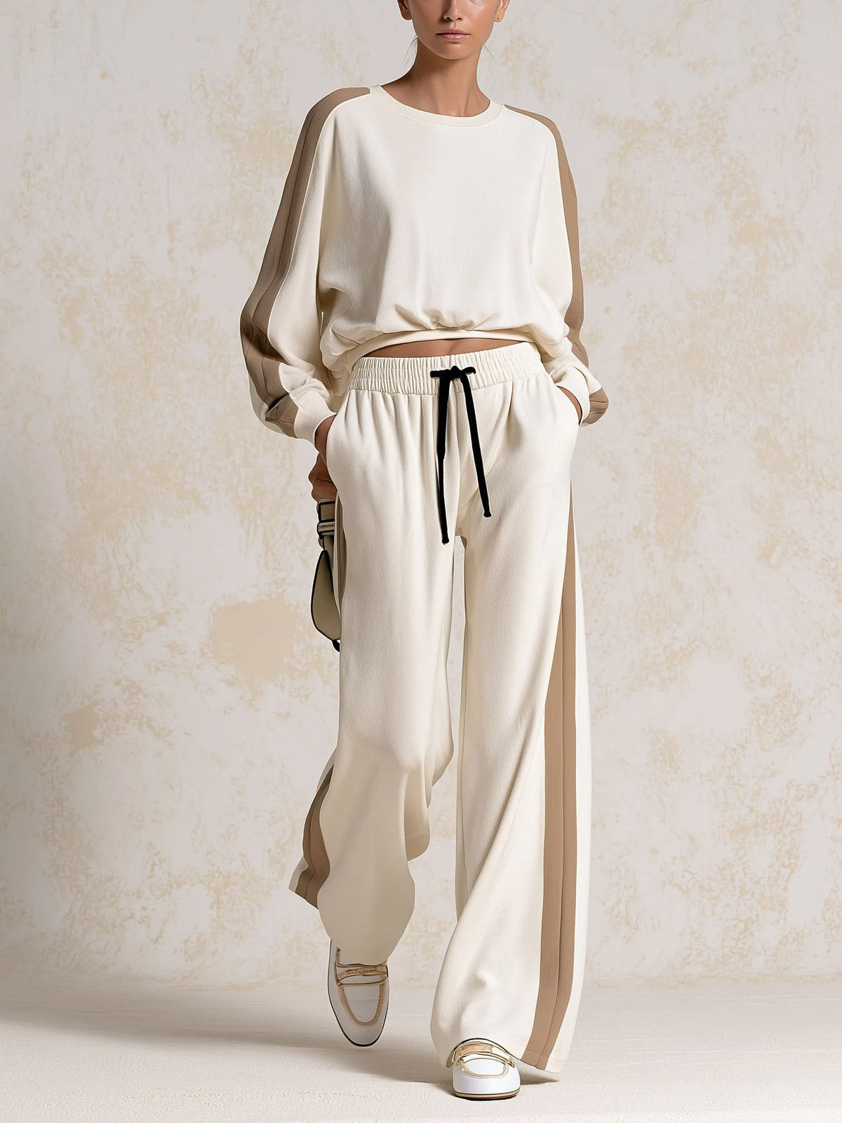 MANTA - Completo Loungewear Bianco con Top e Pantaloni Ampi