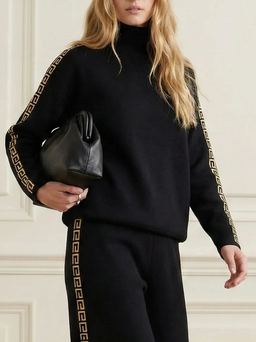 STILO - Felpa nera oversize a maniche lunghe con collo alto