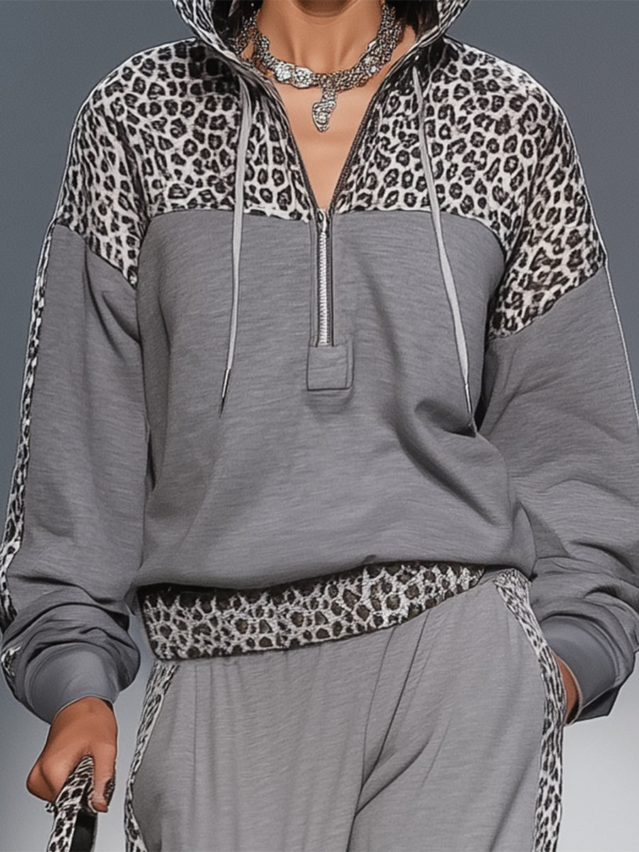Set due pezzi con felpa e pantaloni con dettagli animalier