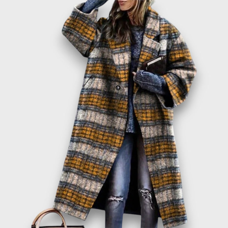 CREMOLINO - Cappotto oversize lungo dal carattere moderno