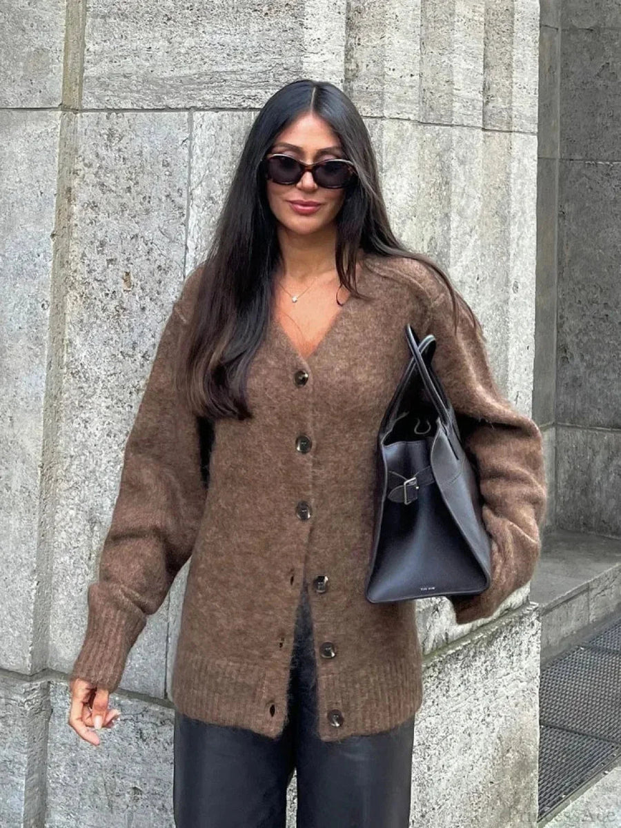 SIVIGLIA - Cardigan marrone morbido con scollo a V