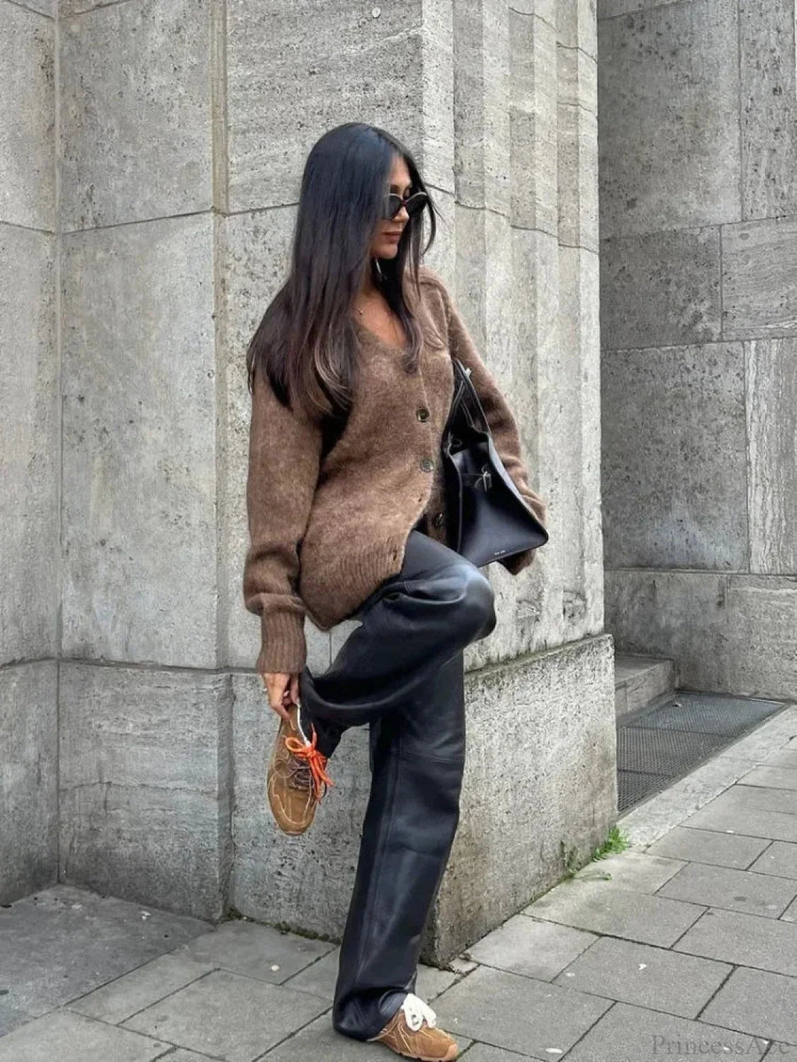 SIVIGLIA - Cardigan marrone morbido con scollo a V