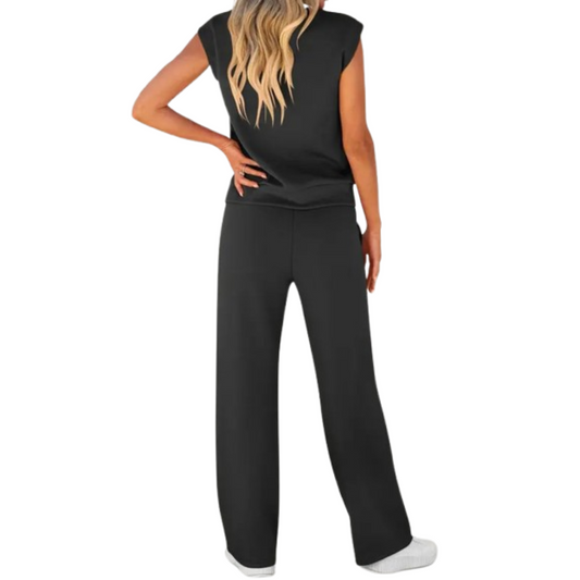 COMPLETO DUE PEZZI DISPONIBILE IN 9 COLORIGIULIA - Completo due pezzi chic e confortevole