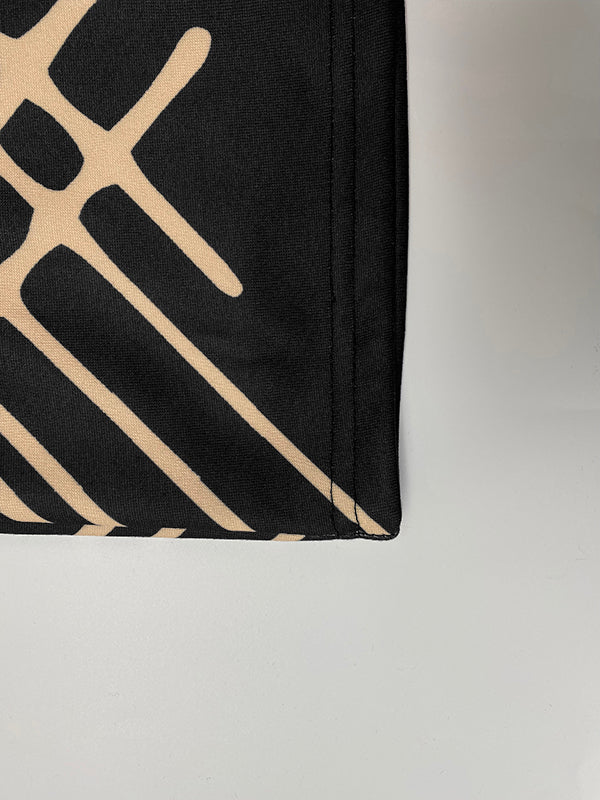 NARCAO - abito nero a linea A con collo alto, maniche lunghe e tasche