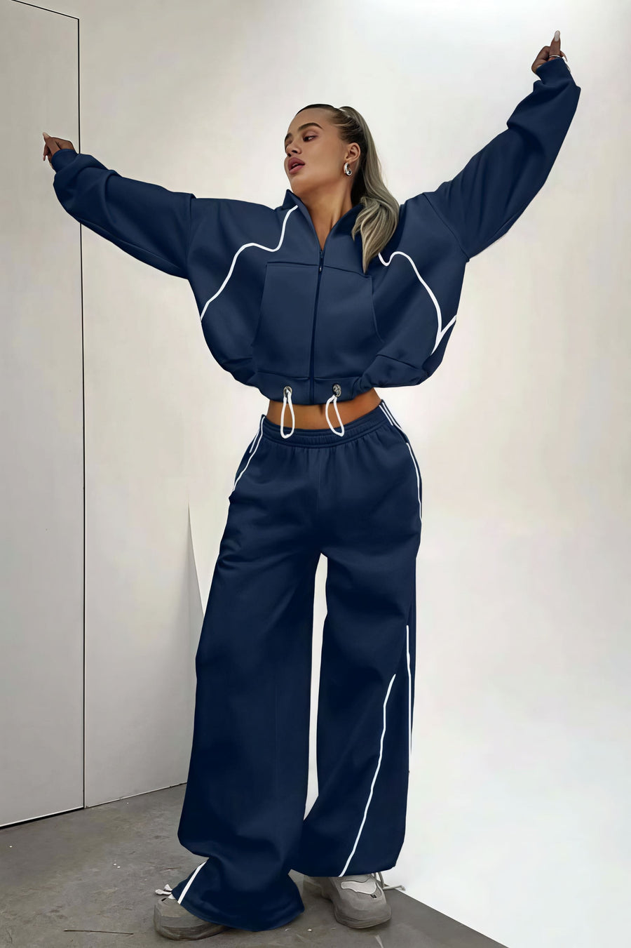 FRISA - Set due pezzi con cappuccio a righe color block e zip