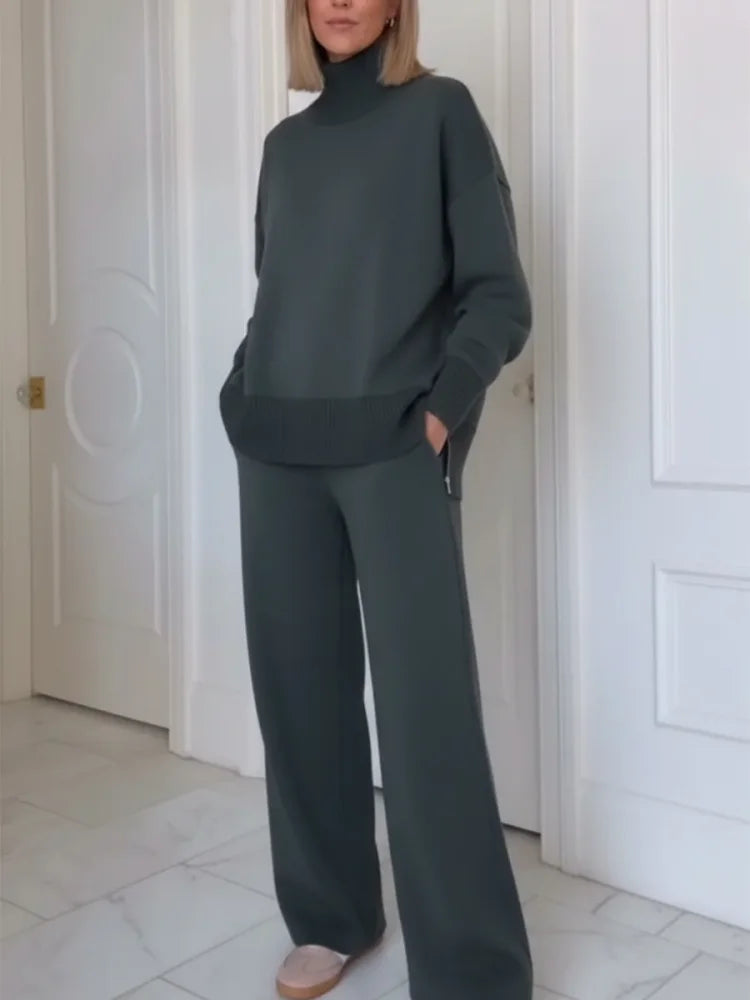 MARTINA - Coordinato due pezzi collo alto zip e pantaloni dritti