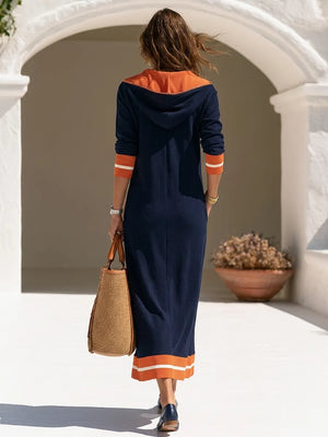 COLONNELLA - Abito maxi blu elasticizzato con colletto a contrasto