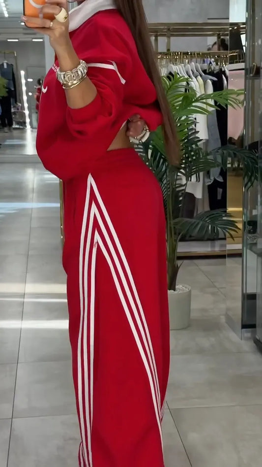 BERTILLA - Set rosso cropped con polo e pantaloni a righe