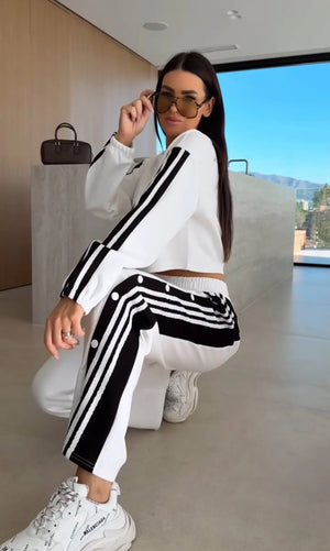 MONCALIERI - Pantaloni sportivi dritti in set relax, bianco o nero