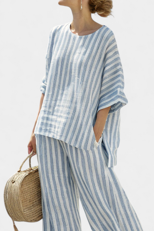 CHIARA - Completo in lino blu a righe con top e pantaloni relaxed