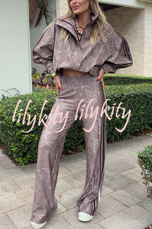 FLAVIA - Giacca sportiva a righe colorblock con stelle e zip collo alto