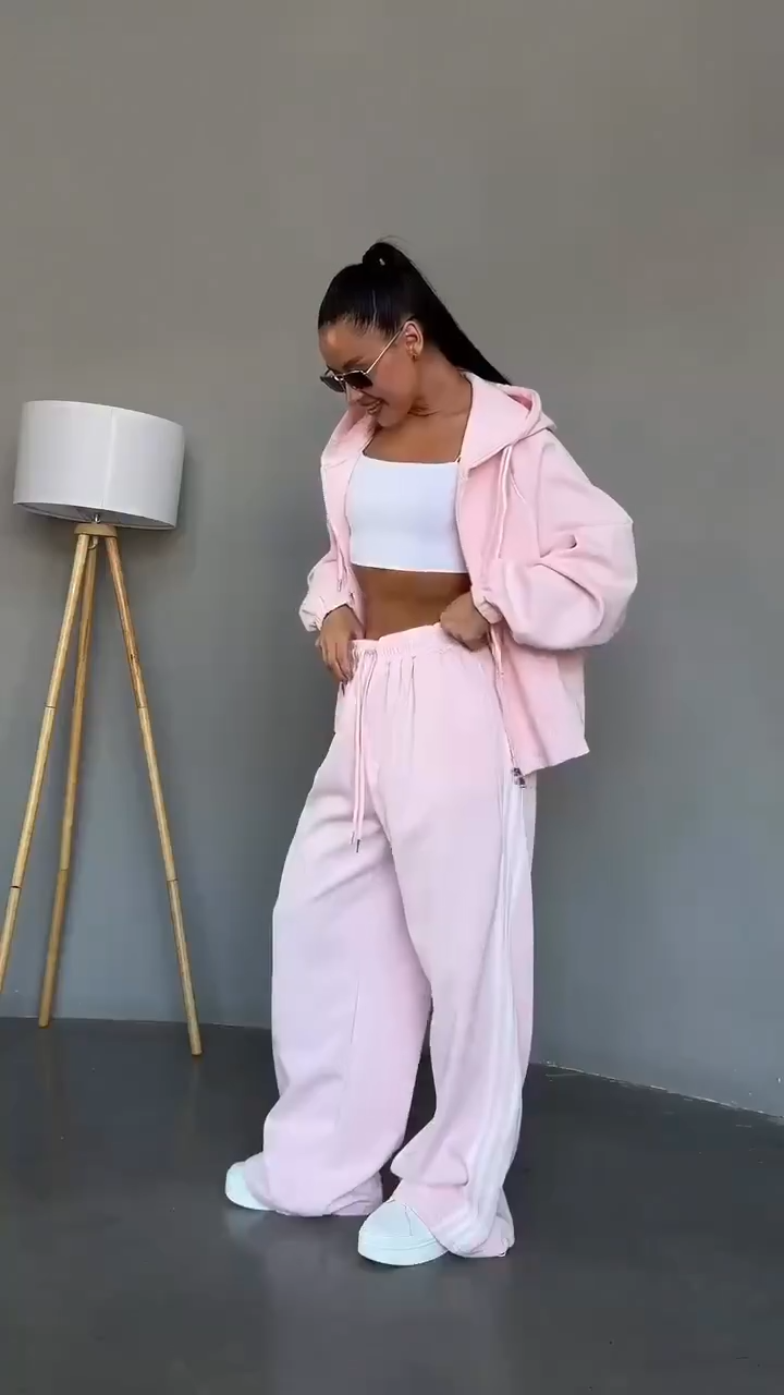 PETUNIA - Set due pezzi con felpa oversize e pantaloni ampi per il relax ✨