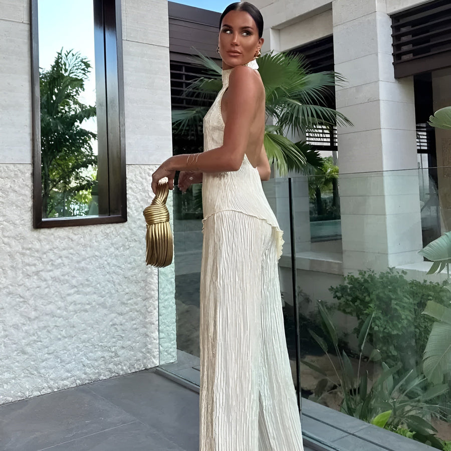 SOFIA - Completo beige elegante con scollo all’americana