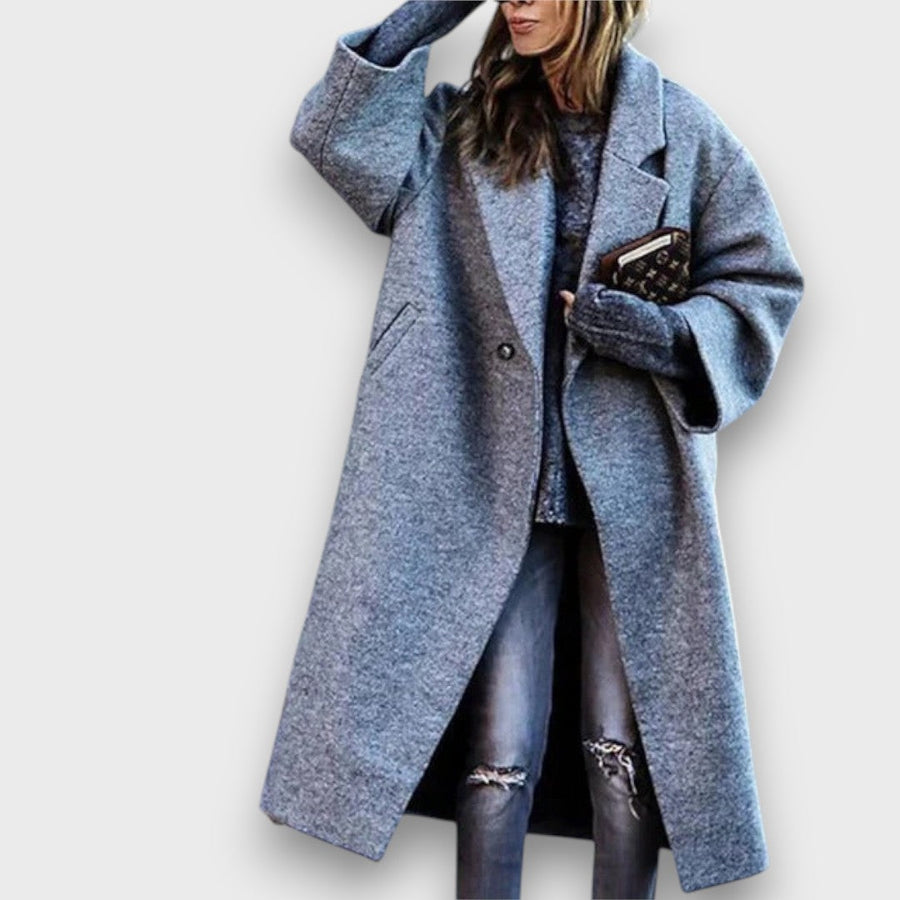 CREMOLINO - Cappotto oversize lungo dal carattere moderno