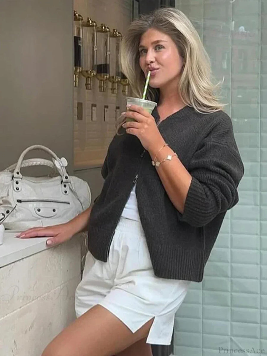 COLLIANO - Cardigan in maglia con zip e vestibilità morbida