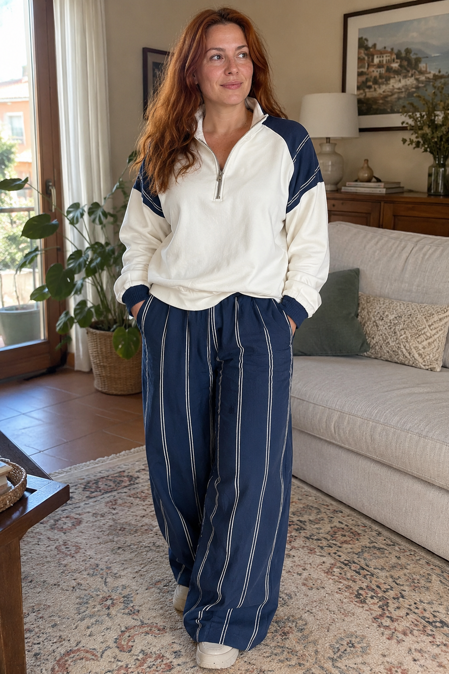 Set due pezzi con felpa raglan e pantaloni a righe