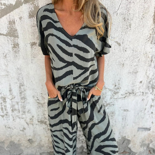 EVELINA - Completo Zebra Grigio Scollo a V